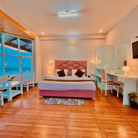 Hadimba Hill View By Hadimba Palace, Manali - Premium Room ! Family Hotel ! Parking ! Near Hadimba Temple Manāli Exterior foto