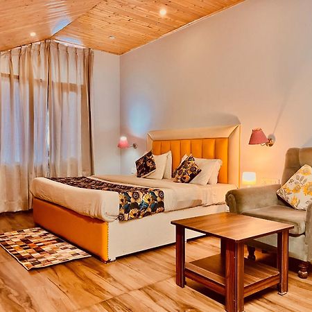 Hadimba Hill View By Hadimba Palace, Manali - Premium Room ! Family Hotel ! Parking ! Near Hadimba Temple Manāli Exterior foto