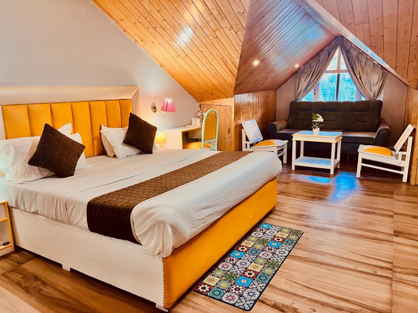Hadimba Hill View By Hadimba Palace, Manali - Premium Room ! Family Hotel ! Parking ! Near Hadimba Temple Manāli Exterior foto