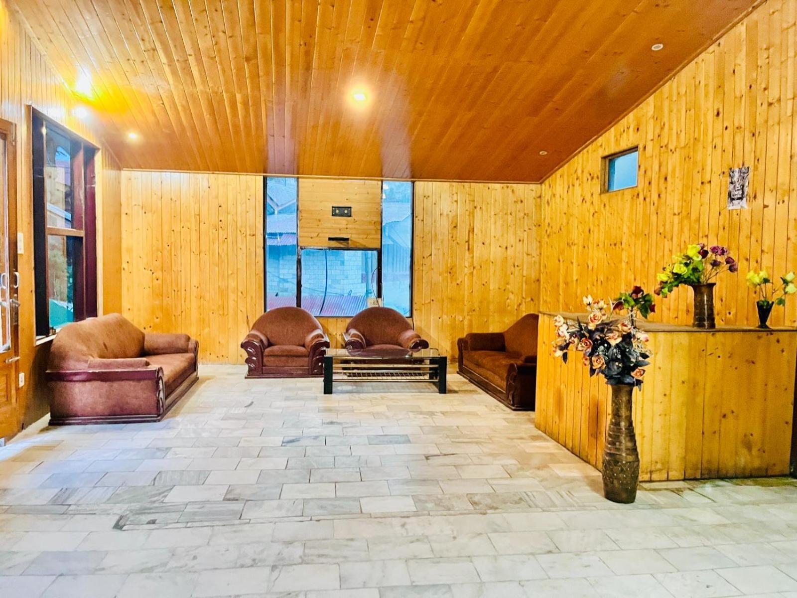 Hadimba Hill View By Hadimba Palace, Manali - Premium Room ! Family Hotel ! Parking ! Near Hadimba Temple Manāli Exterior foto