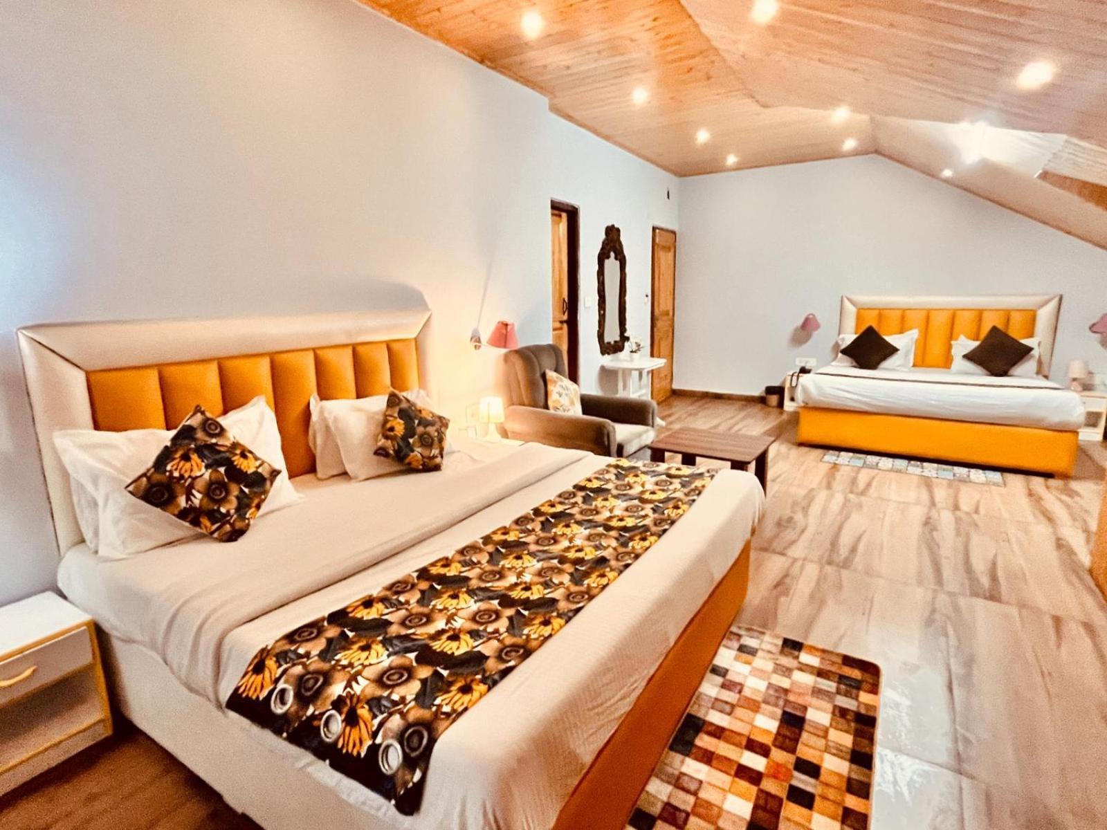 Hadimba Hill View By Hadimba Palace, Manali - Premium Room ! Family Hotel ! Parking ! Near Hadimba Temple Manāli Exterior foto