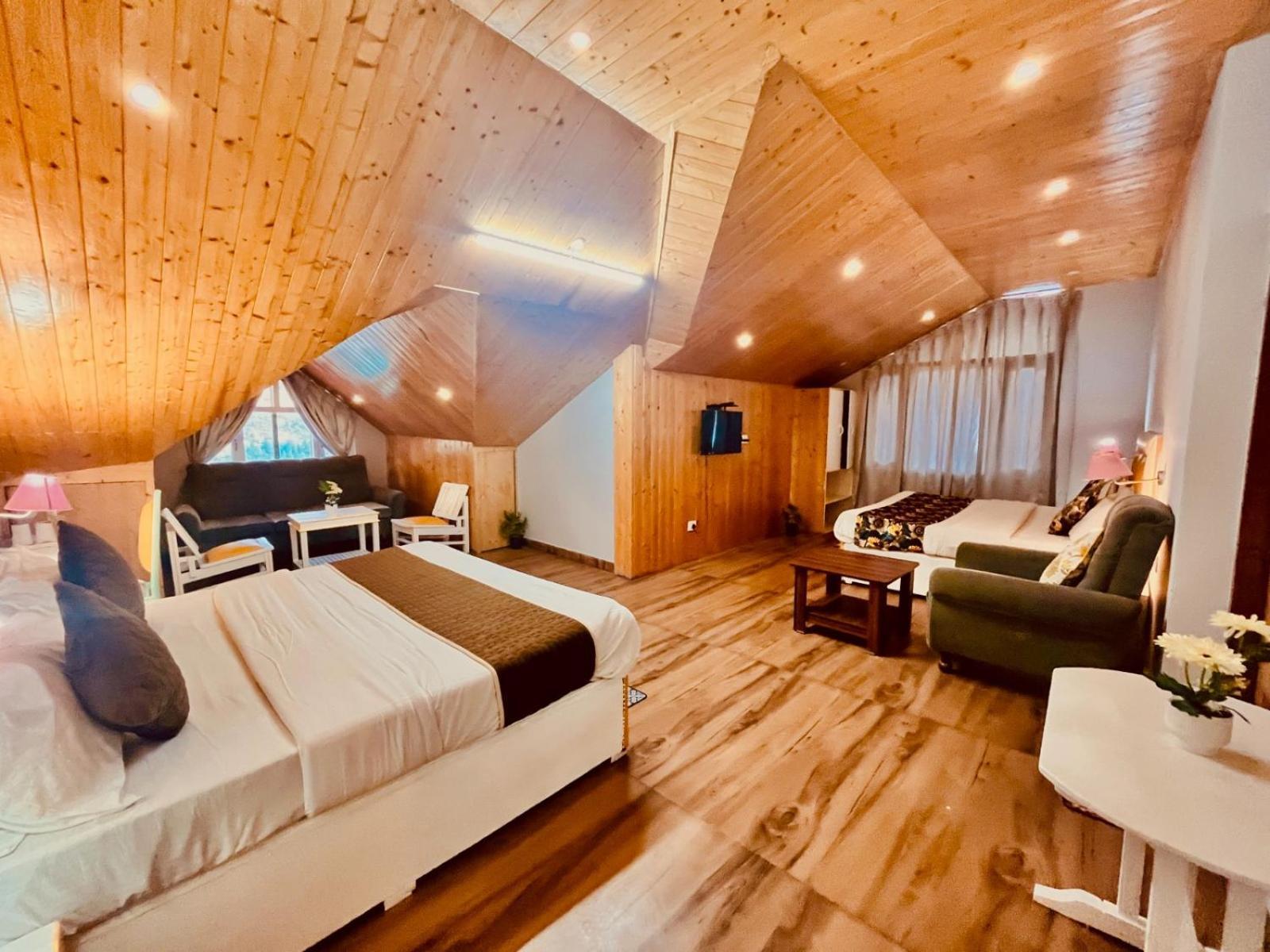 Hadimba Hill View By Hadimba Palace, Manali - Premium Room ! Family Hotel ! Parking ! Near Hadimba Temple Manāli Exterior foto